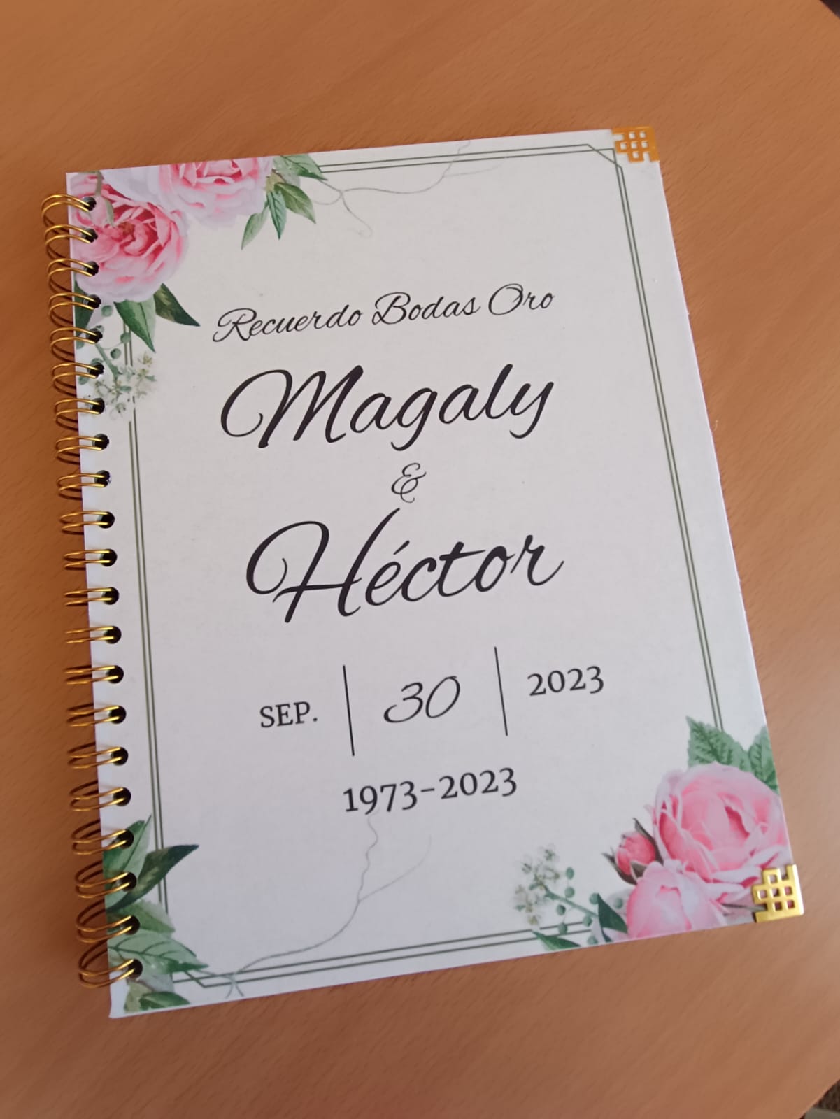 Libro de recuerdo y firmas para eventos en Magallanes - Detalle 2